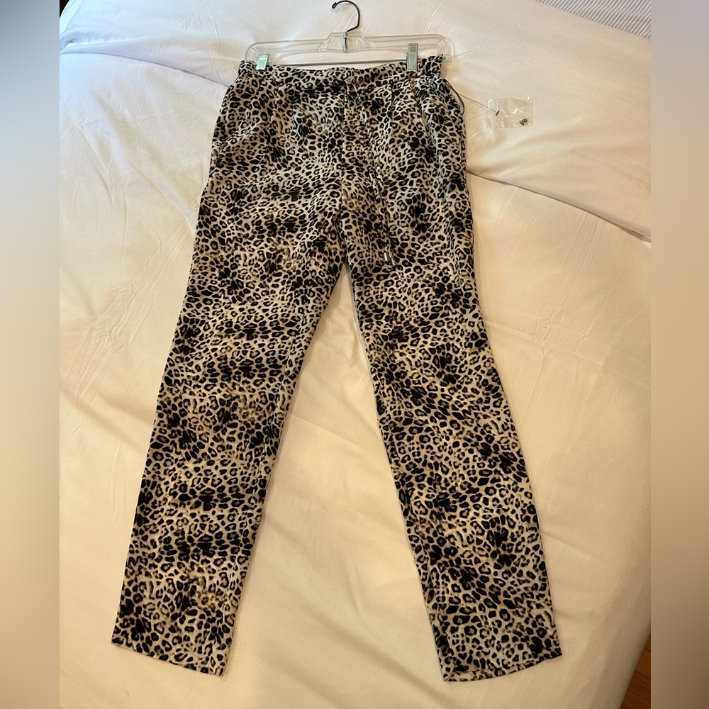 Vince Camuto Pull-on animal print pants NWT